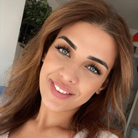 Hasta ve yaşlı bakıcı, ALEYNA, KARSIYAKA