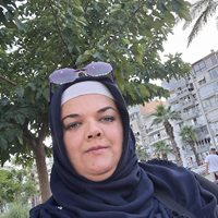 Hasta ve yaşlı bakıcı, Zeycan, GAZIEMIR