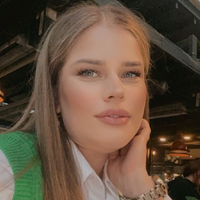 Çocuk bakıcısı ,  Merve, IZMIT